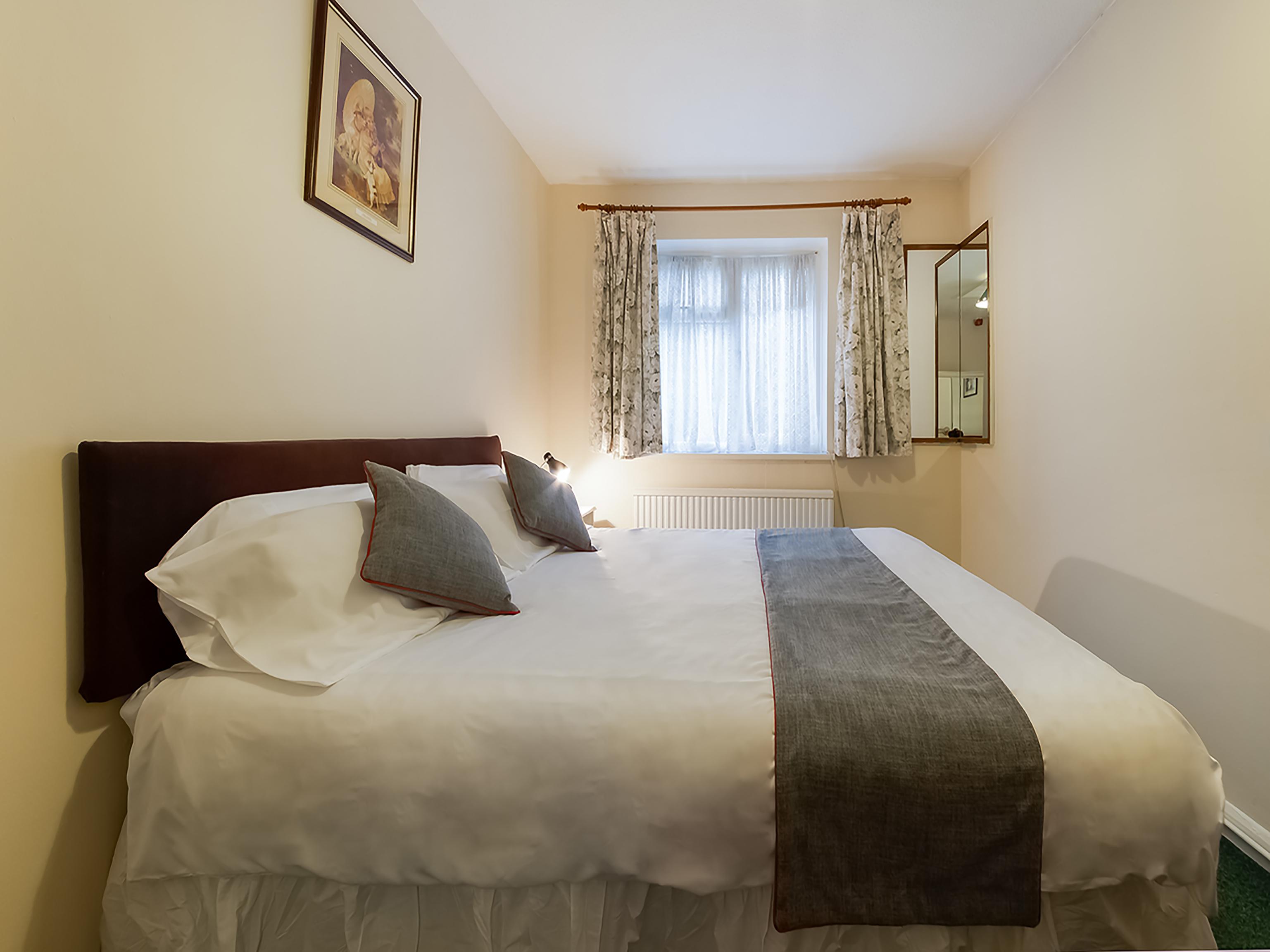 Oyo Honeycroft Lodge Uxbridge Extérieur photo